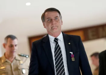 Bolsonaro passará por outra cirurgia esse mês…