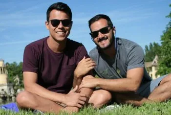 Casados, apresentadores de Globo e SBT deixam de lado concorrência na TV