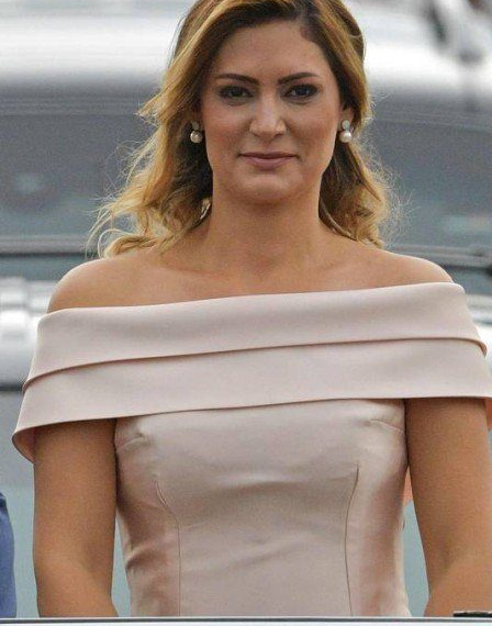 VESTIDO DA PRIMEIRA-DAMA MICHELLE BOLSONARO NA POSSE É ELOGIADO POR ESPECIALISTAS