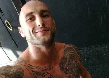 Lutador de MMA agride esposa, é preso e achado morto horas depois