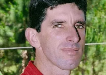 Dono de pousada é morto e assassino deixa recado escrito com sangue