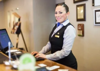 VAGAS P/ RECEPCIONISTA NOTURNO – R$ 1.800,00 + BENEFÍCIOS