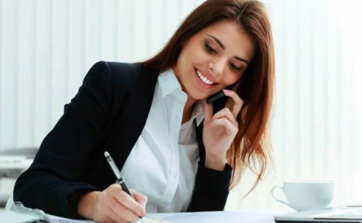 EMPRESA DE ALIMENTOS CONTRATA RECEPCIONISTA – R$ 1.200,00 + BENEFÍCIOS