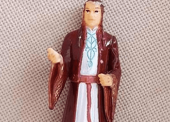 Mulher rezava para boneco de Senhor dos Anéis achando que era Santo Antônio