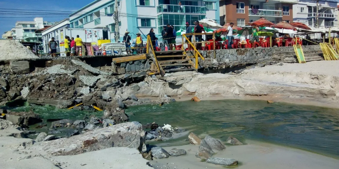 PRAINHA DE ARRAIAL DO CABO ESTÁ IMPRÓPRIA PARA O BANHO E PODE ESTAR CONTAMINADA