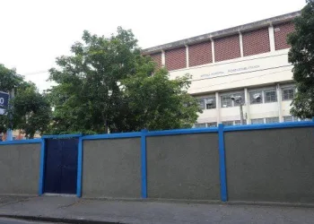 Prefeitura promete que vai climatizar 92 escolas municipais na Zona Oeste