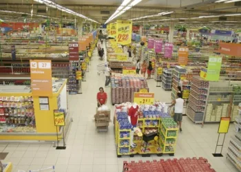 VAGAS P/ ENCARREGADO DE MERCEARIA – R$ 2.022,00 + BENEFÍCIOS –