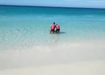 Corpo é encontrado em praia de Arraial do Cabo