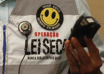 Além do bafômetro, Lei Seca pode ter drogômetro