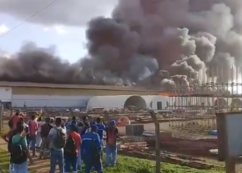 Urgente!! Incêndio atinge galpão da usina de Belo Monte