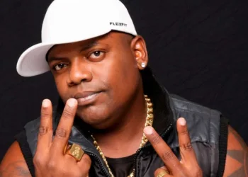 MC MARCINHO É INTERNADO NO RJ COM SUSPEITA DE AVC