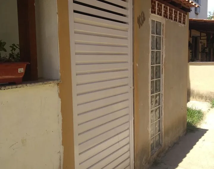 VENDE-SE UMA CASA CONFORTÁVEL POR R$45.000 EM CAMPO GRANDE( FOTOS)