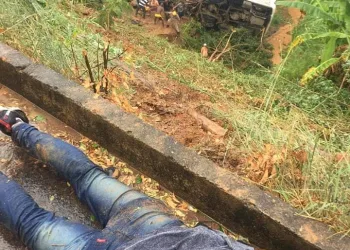 ACIDENTE GRAVÍSSIMO COM VÍTIMA FATAL E VÁRIOS FERIDOS NO RJ( FOTOS)