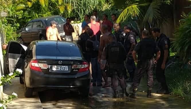URGENTE!! POLICIAL É BALEADO EM BARRA DE GUARATIBA!!