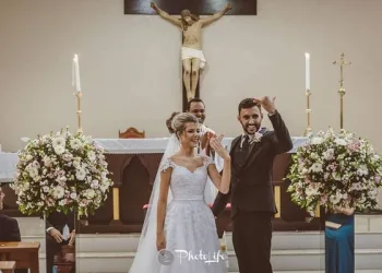 Casal troca festa de casamento por jantar para famílias carentes