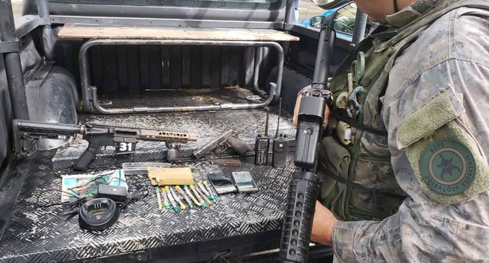 TRAFICANTES SÃO MORTOS EM COMUNIDADE NA ZONA OESTE!!(IMAGEM FORTE)
