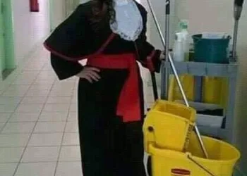 NUNCA DESISTA DO SEUS SONHOS 