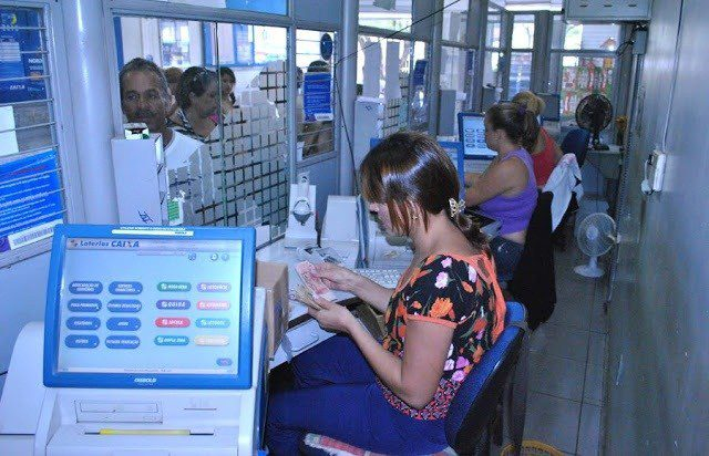 CASA LOTÉRICA VAGAS PARA CAIXA, ATENDENTE, OPERADORA DE XEROX – R$ 1.362,00 – COM E SEM EXPERIENCIA