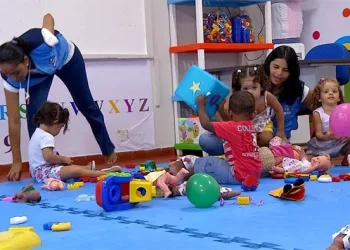 AUXILIAR DE CRECHE, RECREADORA, PROFESORA EDUCAÇÃO INFANTIL – R$ 1.000,00
