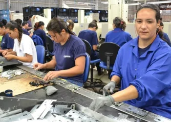AUXILIAR DE PRODUÇÃO, AUXILIAR DE SERVIÇOS GERAIS, MOTORISTA, LIMPEZA – R$ 1.500,00 – COM E SEM EXPERIENCIA – FABRICA