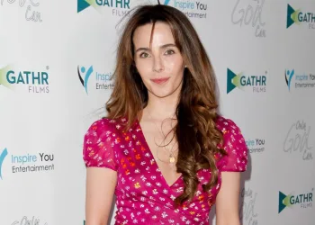 Atriz de CSI  é encontrada morta em casa