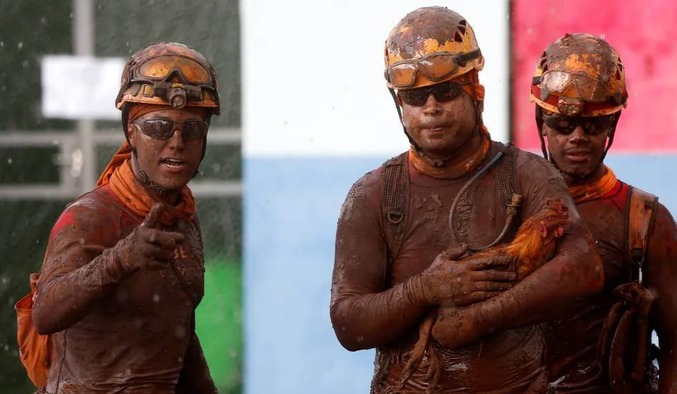 Jornal espanhol sugere Prêmio Nobel aos bombeiros de Brumadinho!! Você concorda?