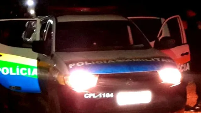 Mulher chega em casa embriagada e espanca marido por questioná-la