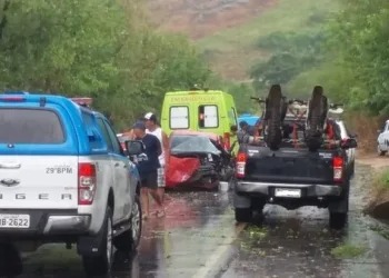QUATRO MORTO EM ACIDENTE DE ÔNIBUS NO RJ!!
