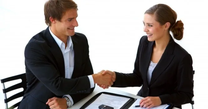 VAGAS P/ VENDEDOR – SALÁRIO + BENEFÍCIOS – VT + VR –