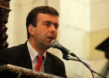 Marcelo Freixo diz que Moro trata as milícias de forma superficial
