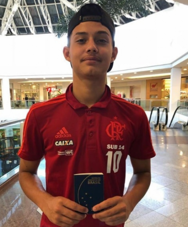 Jogador Cauan do Flamengo é ouvido pela polícia no hospital sobre incêndio