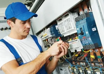 VAGAS P/ AUXILIAR DE MANUTENÇÃO PREDIAL – 1.300,00 + BENEFÍCIOS