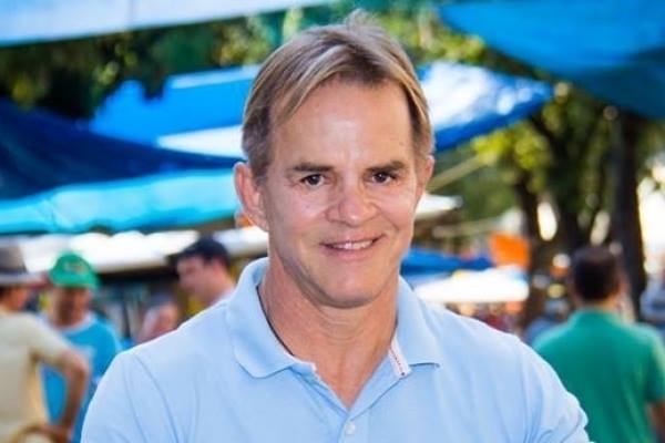 Prefeito  cancela Carnaval para investir na construção de uma escola rural.