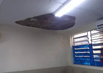 Parte do teto desaba em escola estadual e cinco estudantes ficam feridos na Zona Oeste do Rio