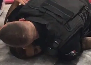 Laudo confirma que jovem foi asfixiado e estrangulado em supermercado na Barra