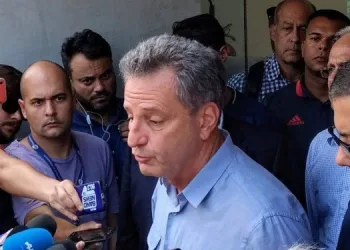 Diretoria do Flamengo será intimada a depor em investigação sobre incêndio no Ninho