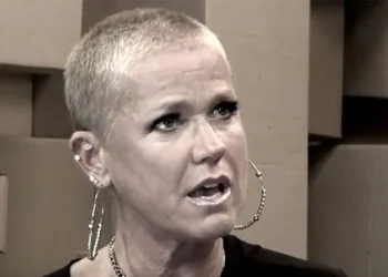Xuxa revela traições e roubos do passado: ‘mentiram e me usaram’