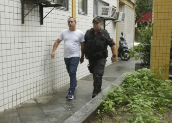 PM que espancou comerciante exigiu que vítima entregasse imagens da câmera de segurança