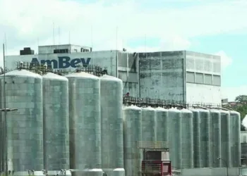 Fábrica da Ambev é interditada por falta de higiene