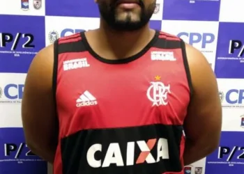 PM PRENDE GERENTE DO TRÁFICO DO MORRO DOS MACACOS NO JOGO FLA X FLU NO MARACANÃ