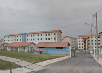 Pais deixam filho em casa para curtir carnaval e criança é vítima de incêndio na Zona Oeste