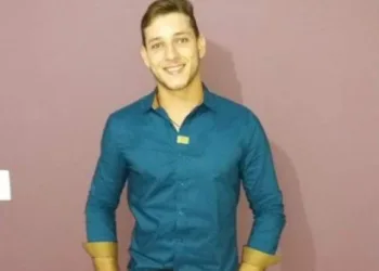 Luto na música: Cantor morre após sua moto explodir ao colidir com uma carreta(FOTO)