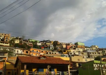 TIROTEIO HÁ 4 DIAS NO PARAISO NA REGIÃO DOS LAGOS PREOCUPAM MORADORES E TURISTAS