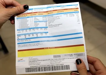 Saiba se você pode economizar na conta de luz aderindo a “Tarifa Branca”