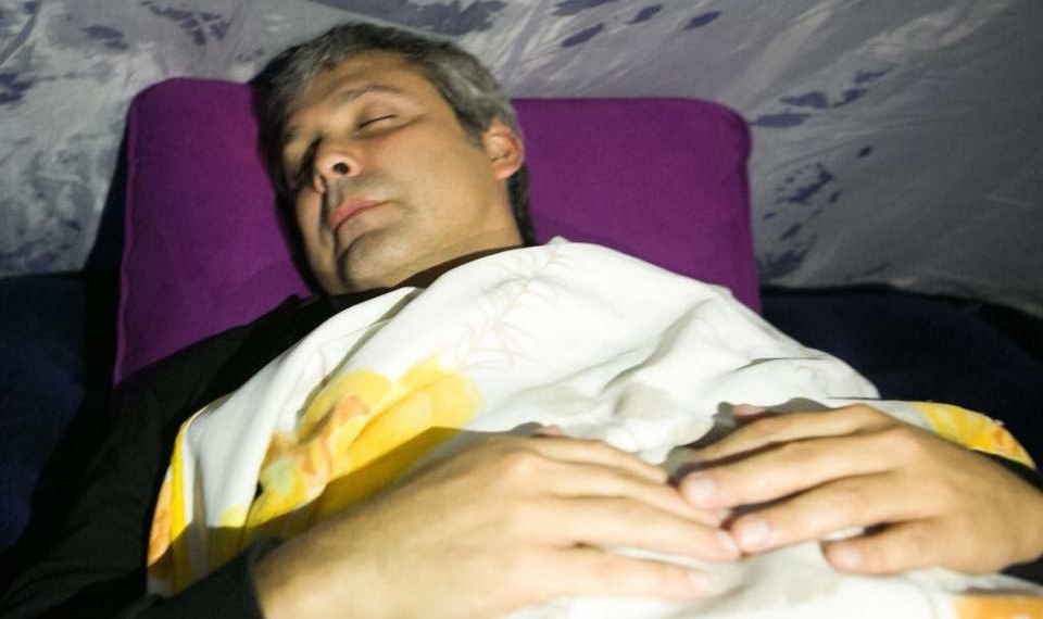 Com medo de ser preso, Lindbergh desmaia ao ouvir sirene do GTA que seu filho jogava