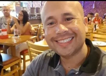 Policial morre afogado em praia após tentar capturar criminosos no RJ