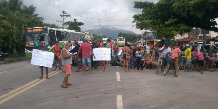 Manifestação interdita via em Seropédica