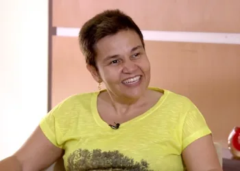 Claudia Rodrigues é internada inconsciente em hospital no RJ