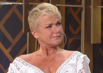 Golden shower: treta entre Bolsonaro e apresentadora Xuxa é fake