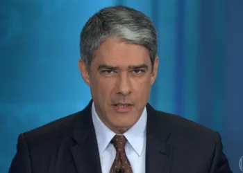 “Vontade de chorar”, desabafa William Bonner após tragédia em Suzano